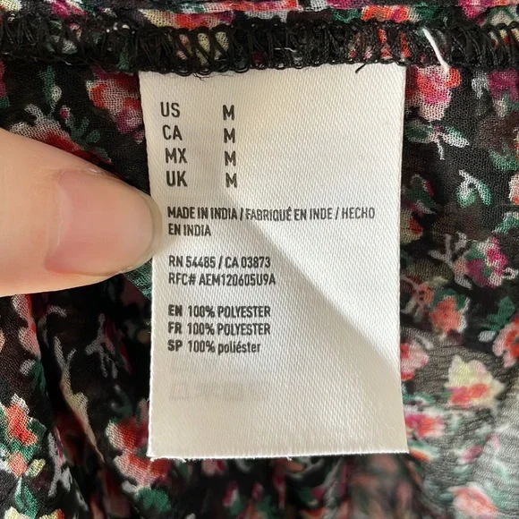 American Eagle Crop Top Size M - Picture 5 of 6